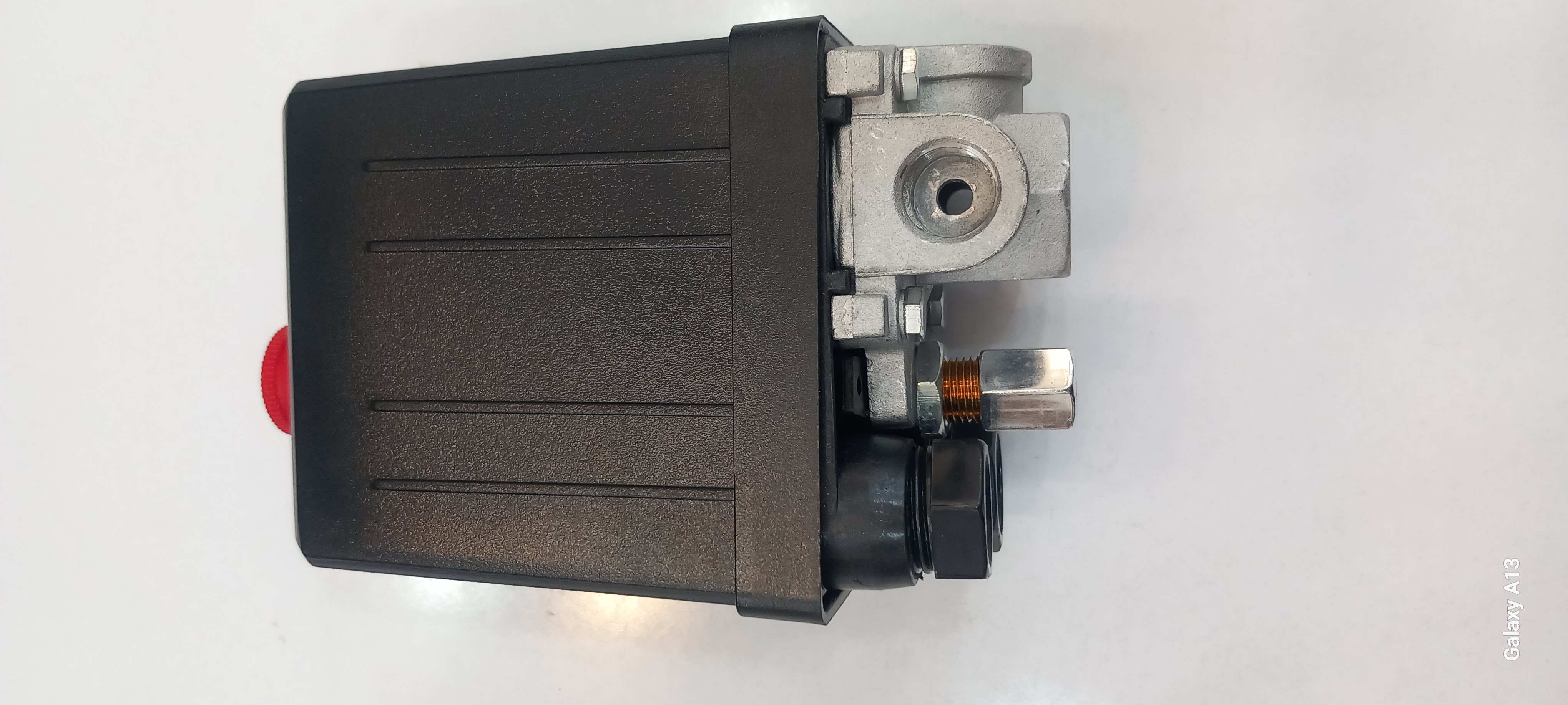 کلید اتومات چهارراه کمپرسور BEST KB-4.4 فشار 6 تا 8 بار