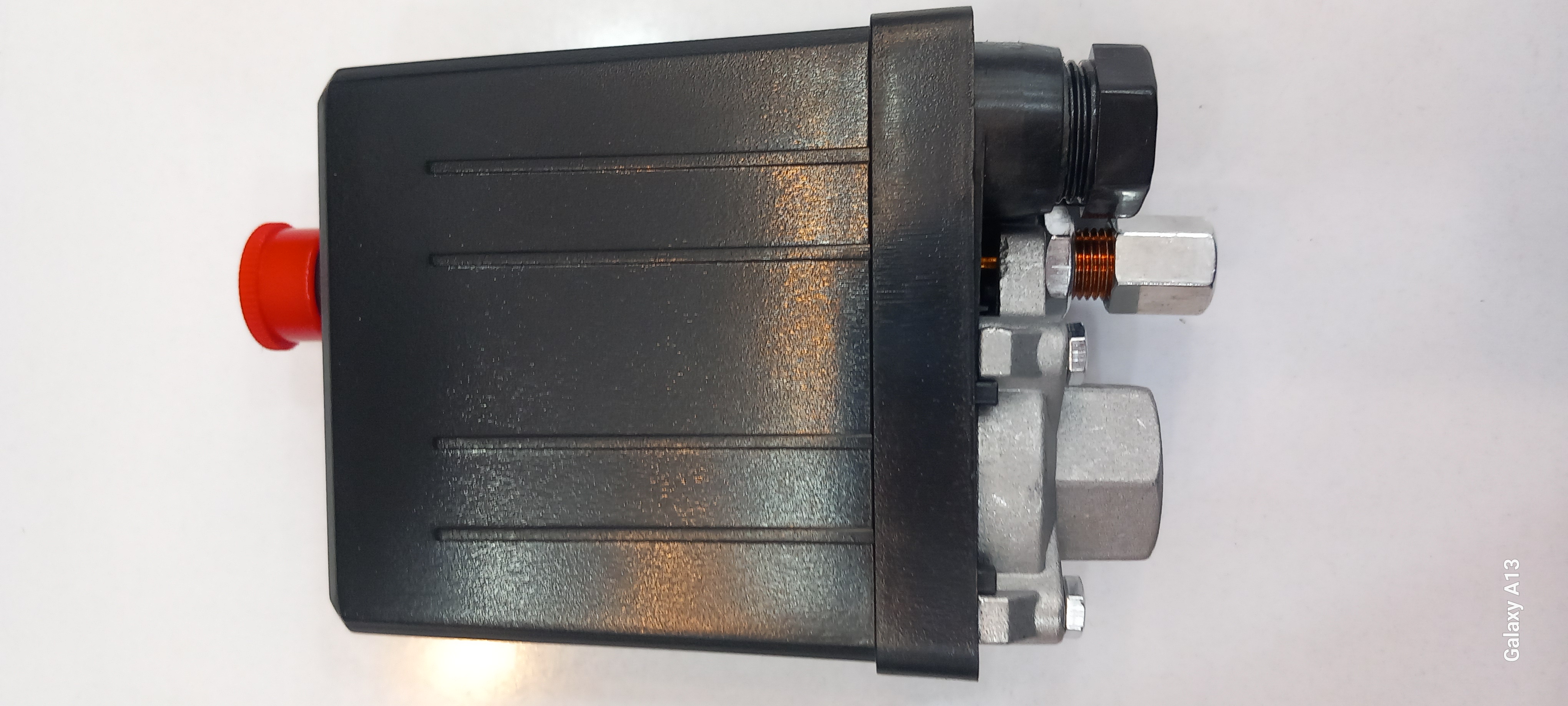 کلید اتومات کمپرسور BEST KB-1.4 فشار 6 تا 8 بار